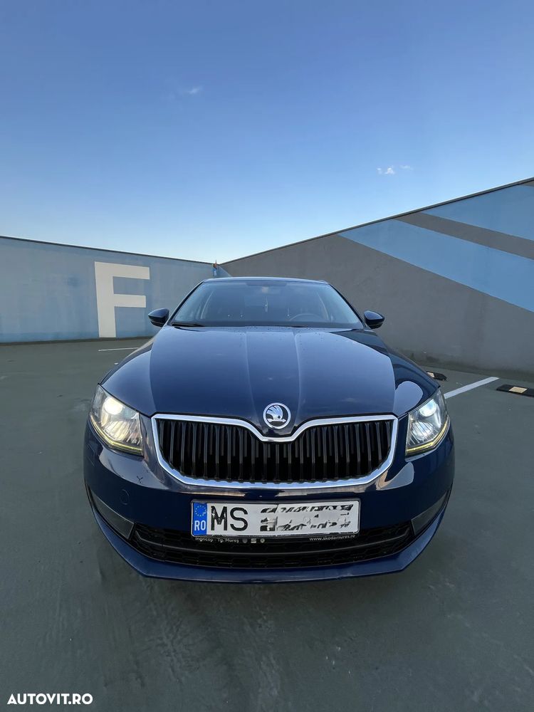 Skoda Octavia 1.6 TDI DSG Style - 22