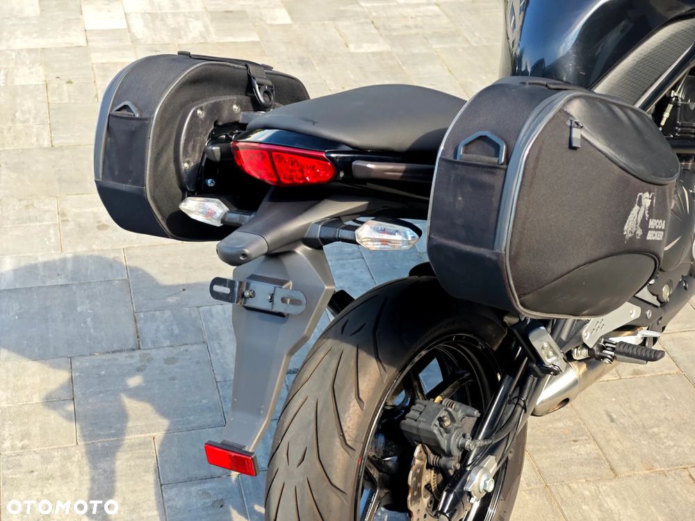 Kawasaki ER - 15