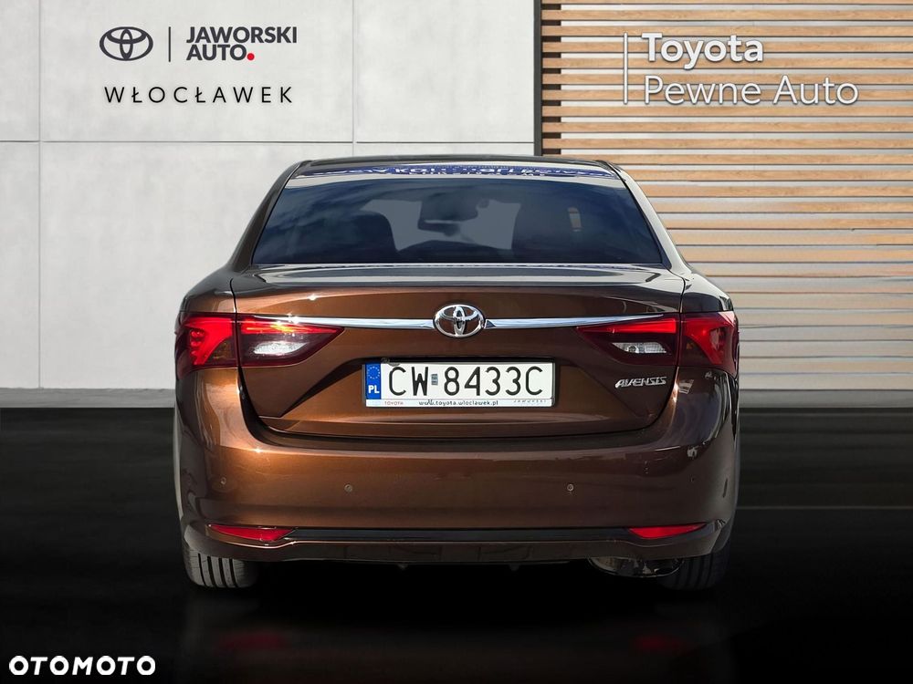 Toyota Avensis - 4