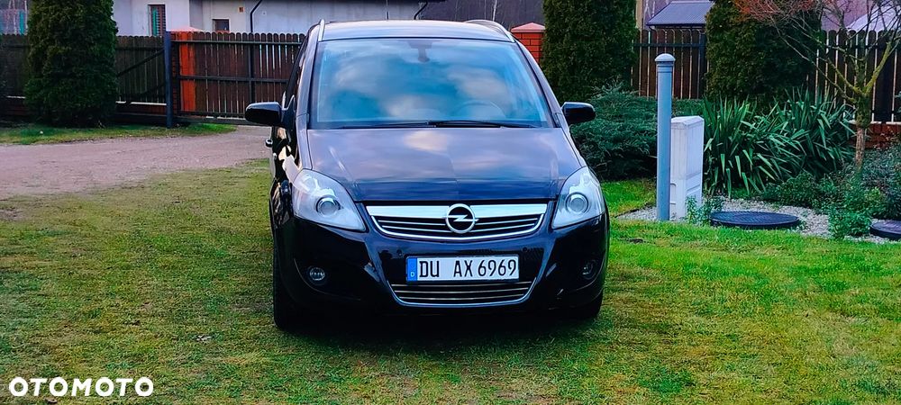 Opel Zafira - 9