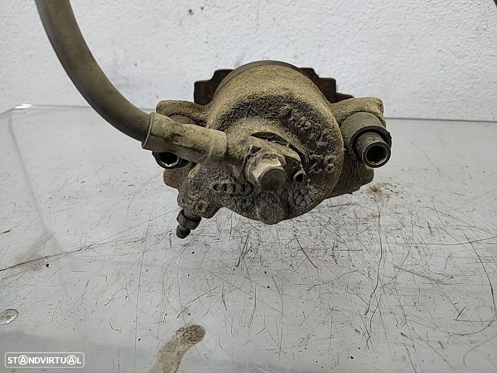 Pinça Frente Direita Seat Leon (1P1) - 4