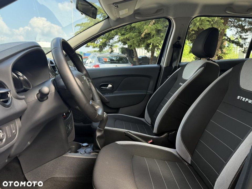 Dacia Sandero - 14