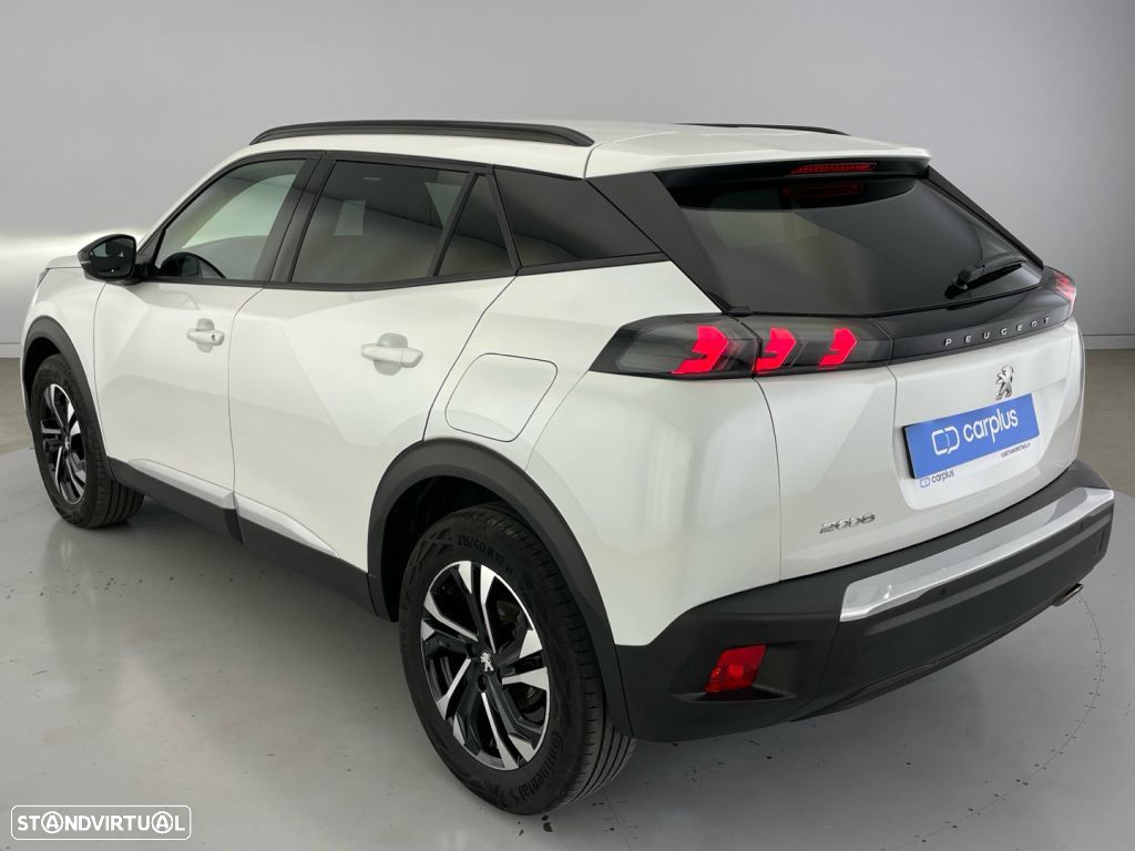 Peugeot 2008 1.5 BlueHDi Allure EAT8 - 26
