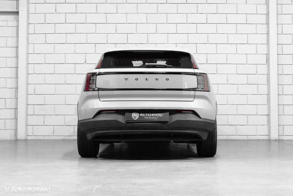 Volvo EX30 69 kWh Single Motor Extended Range Core - 33