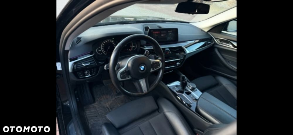 BMW Seria 5 520d Sport Line sport - 11