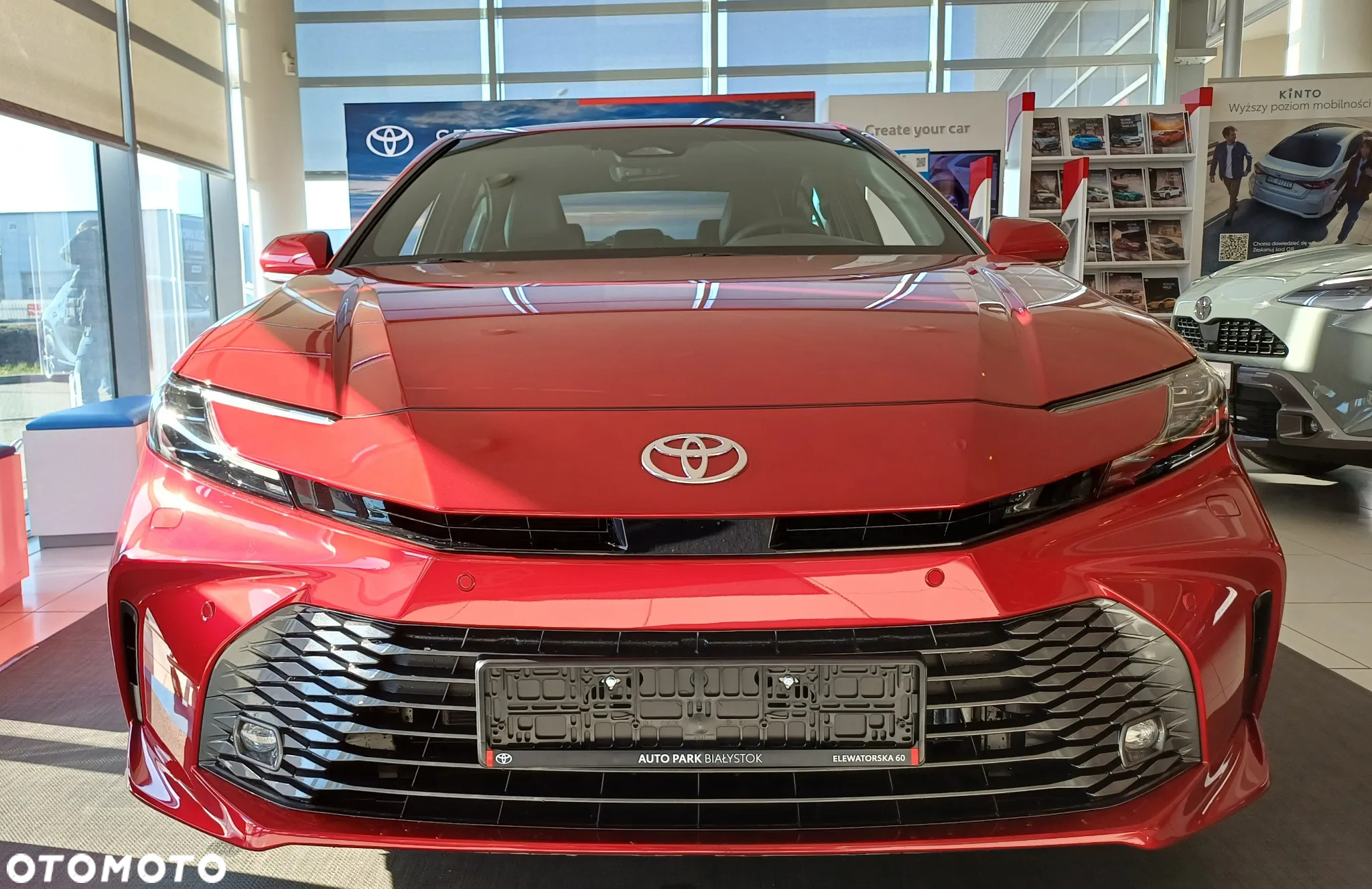 Toyota Camry 2.5 Hybrid Prestige CVT - 2
