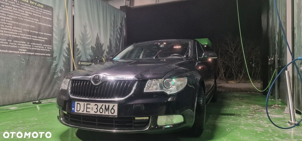 Skoda Superb 2.0 TDI Ambition DSG - 2