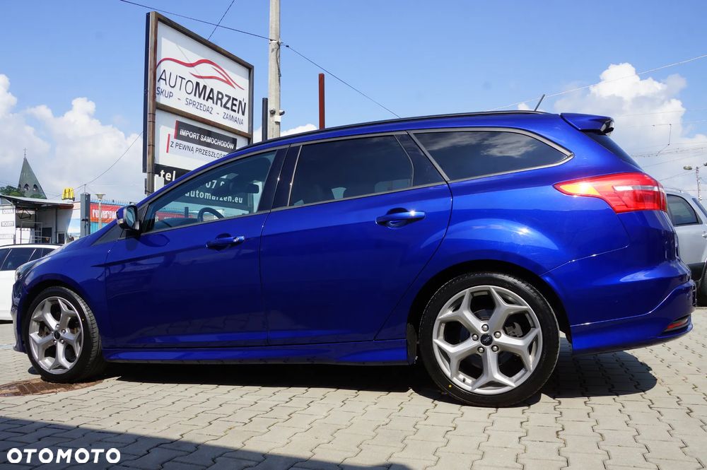 Ford Focus ST - 6