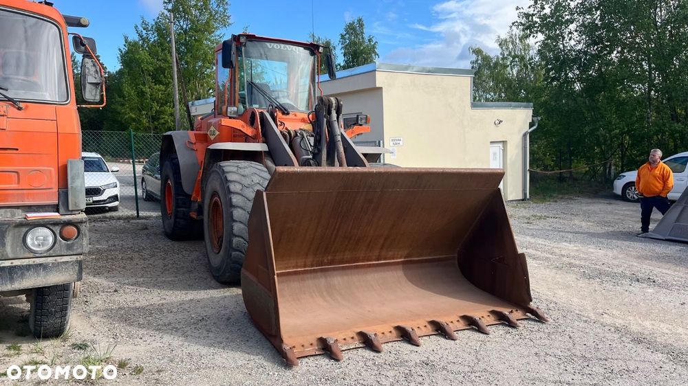 Volvo L 110 E 4X4 - 3