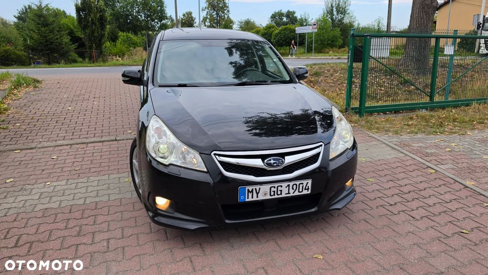 Subaru Legacy - 34