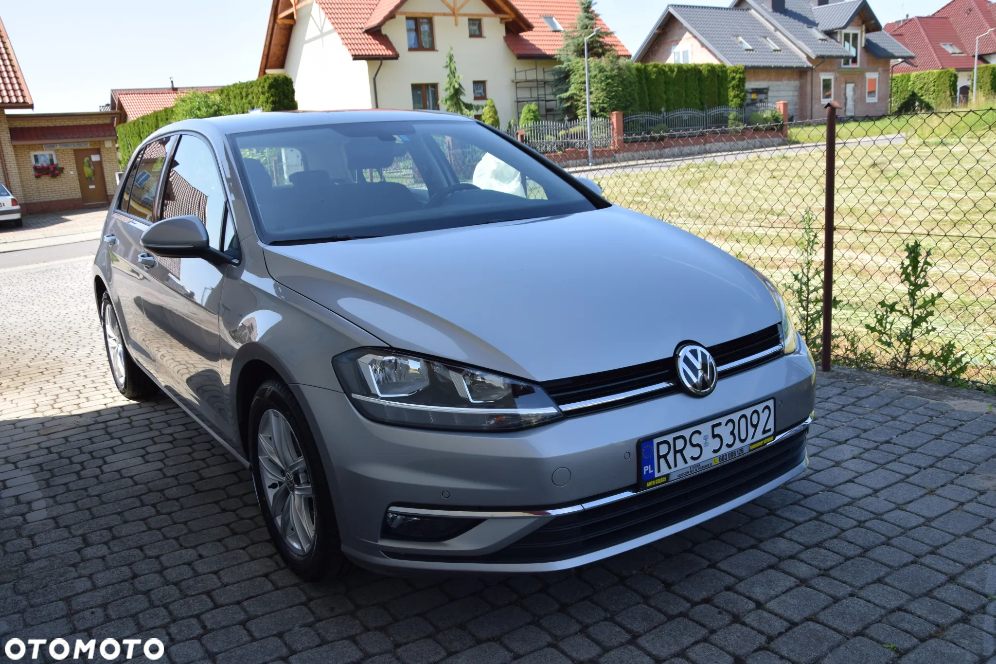 Volkswagen Golf - 36
