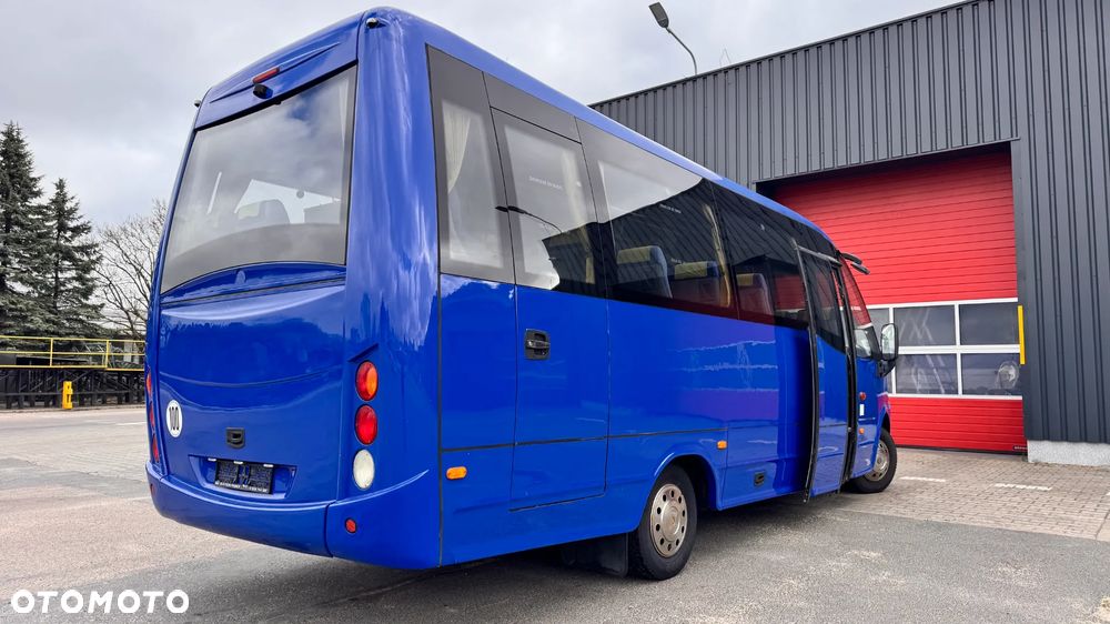 Iveco Wing /27miejsca /mały przebieg /klimatyzacja/ Cena:129000 zł netto - 2