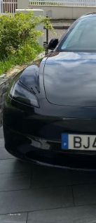 Tesla Model 3 - 9