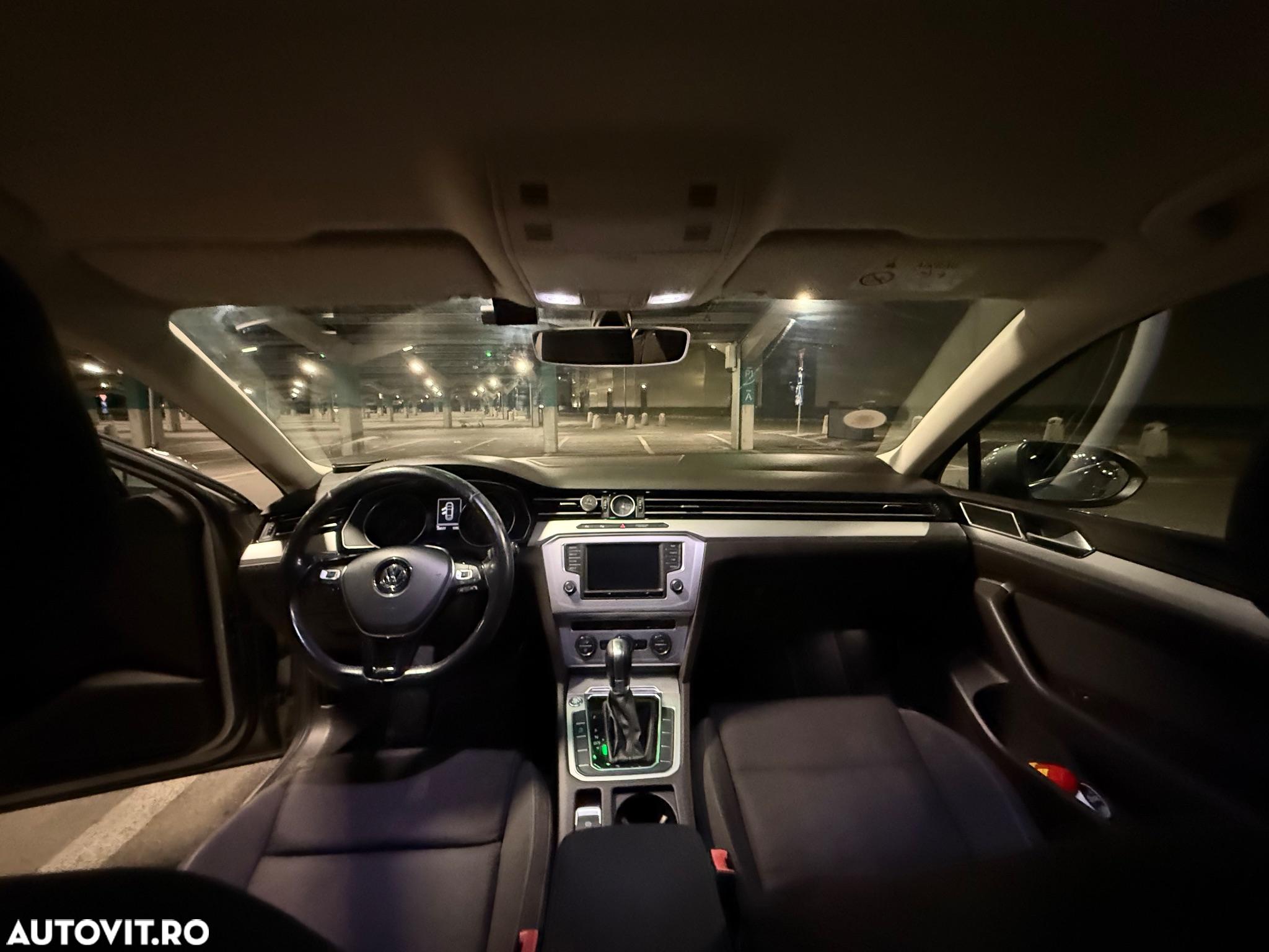 Volkswagen Passat - 10
