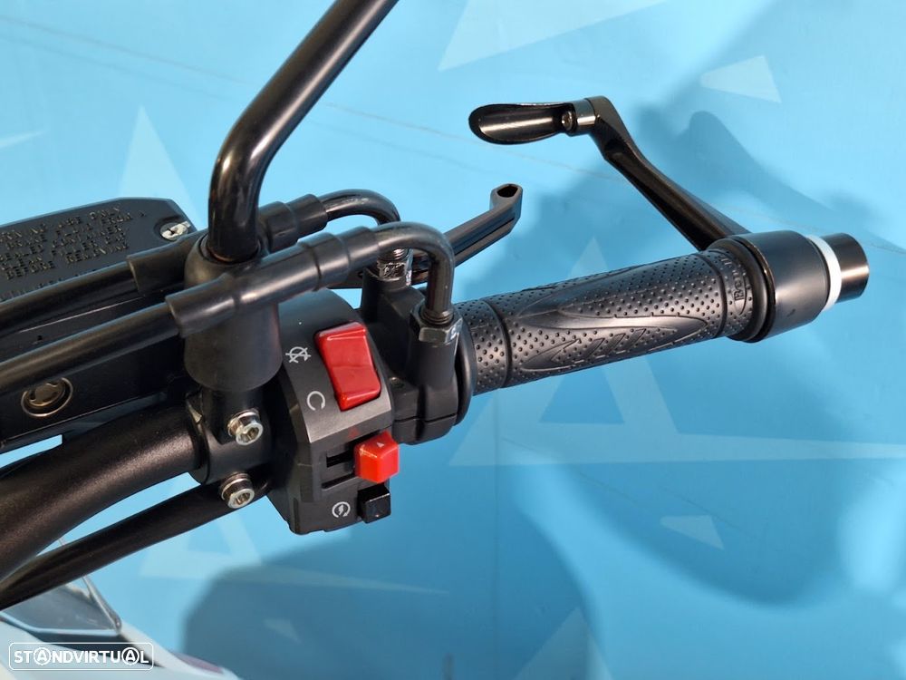 Benelli TRK 502 X - 8