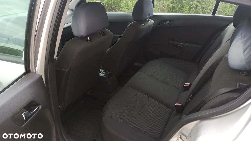 Opel Astra 1.7 CDTI Edition - 10