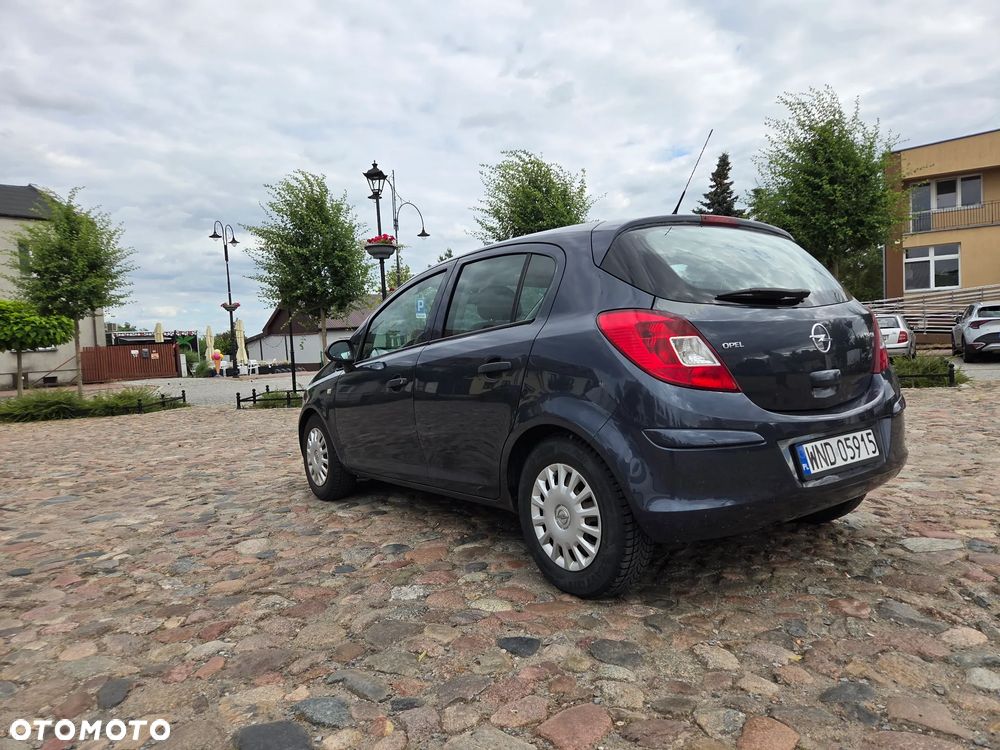 Opel Corsa 1.2 16V Essentia - 3