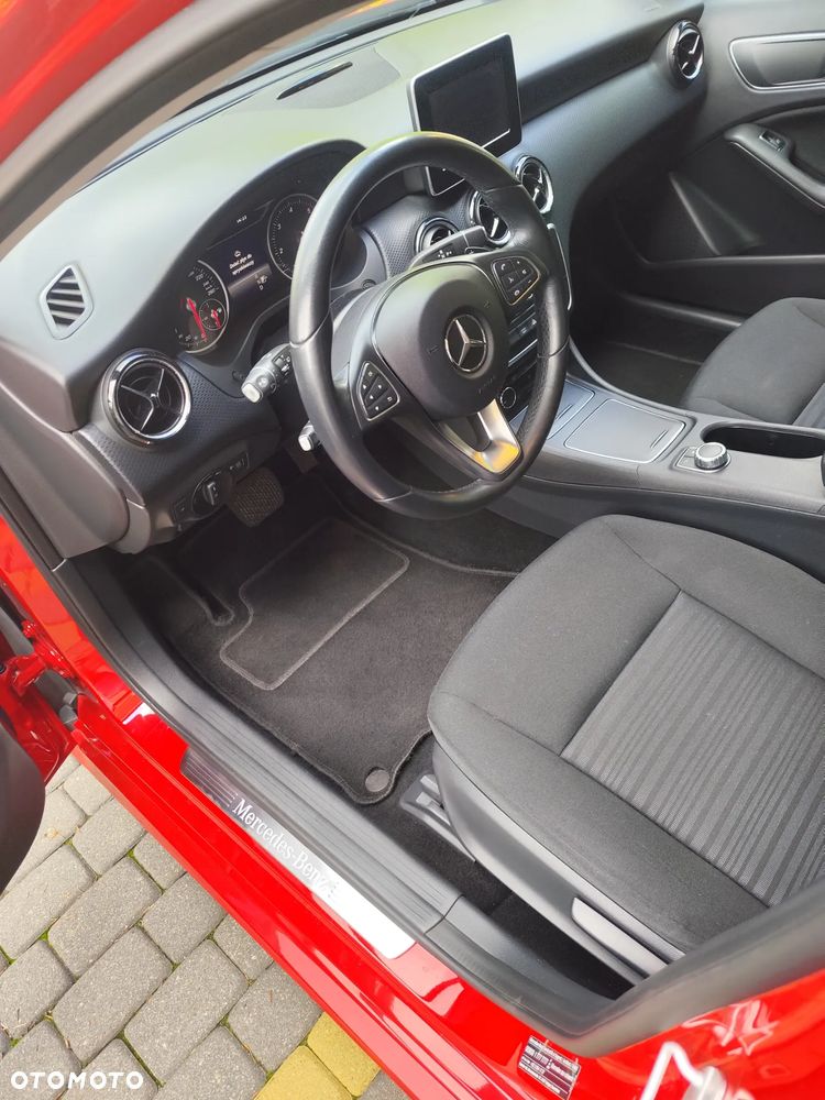 Mercedes-Benz Klasa A 160 CDI 7G-DCT - 10