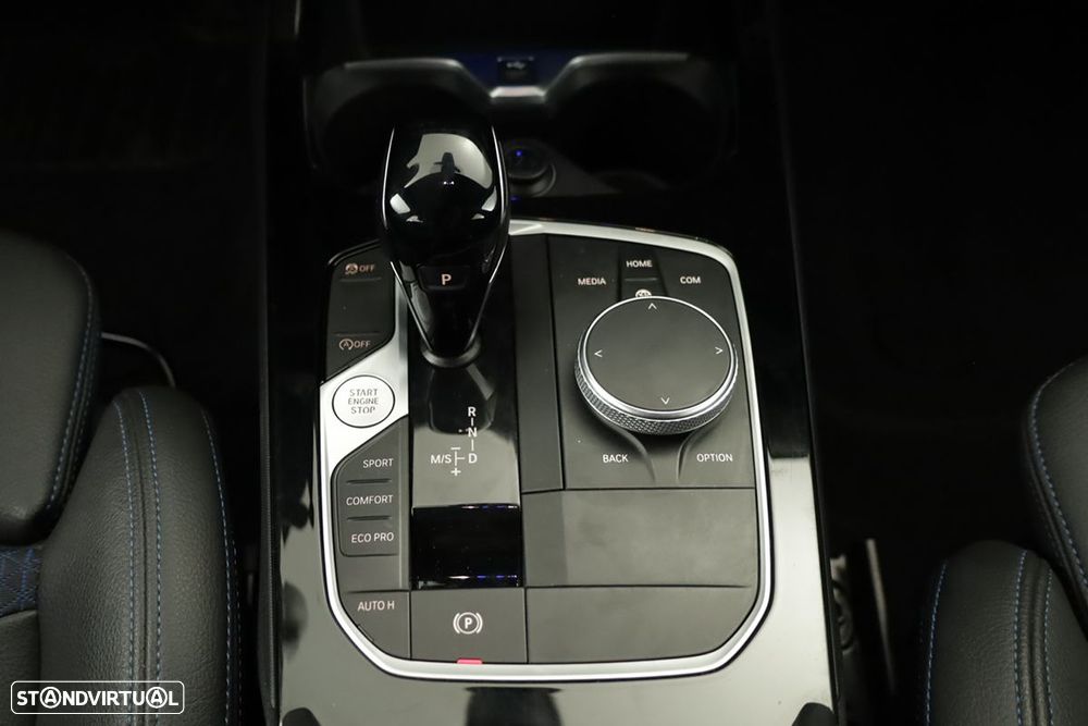 BMW 116 d Pack Desportivo M Auto - 14
