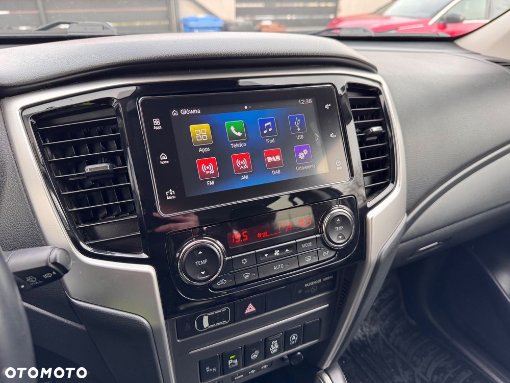 Mitsubishi L200 Pick Up 4x4 S&S Autm Double Cab Top - 38