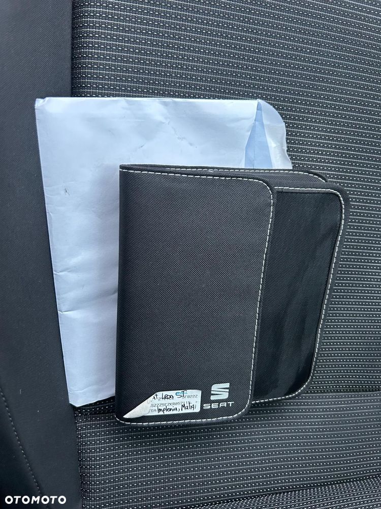 Seat Leon 2.0 TDI DPF Start&Stop DSG XCELLENCE - 37