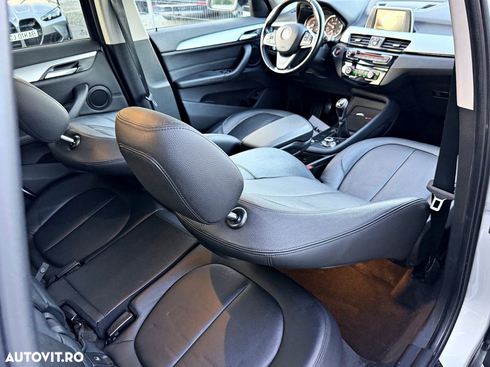 BMW X1 sDrive18d xLine - 23