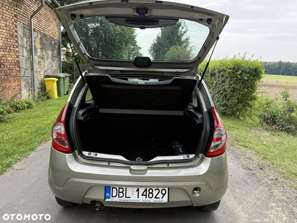 Dacia Sandero 1.2 16V 75 Celebration - 5