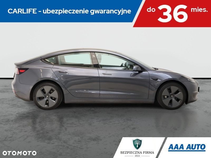 Tesla Model 3 - 8