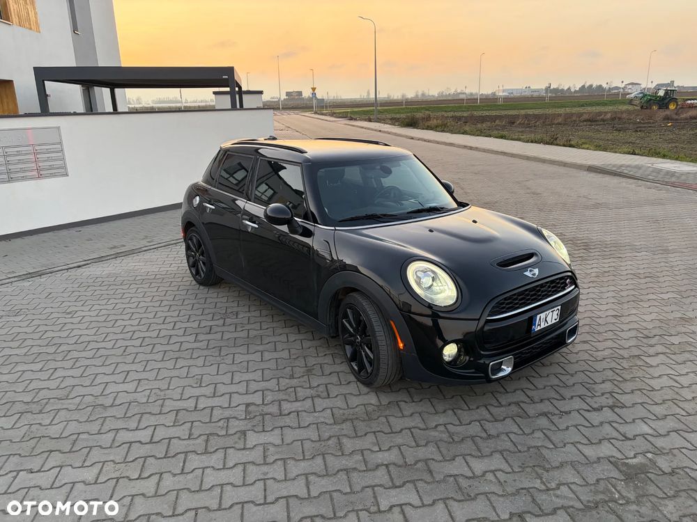 MINI Cooper S Sport-Aut - 4