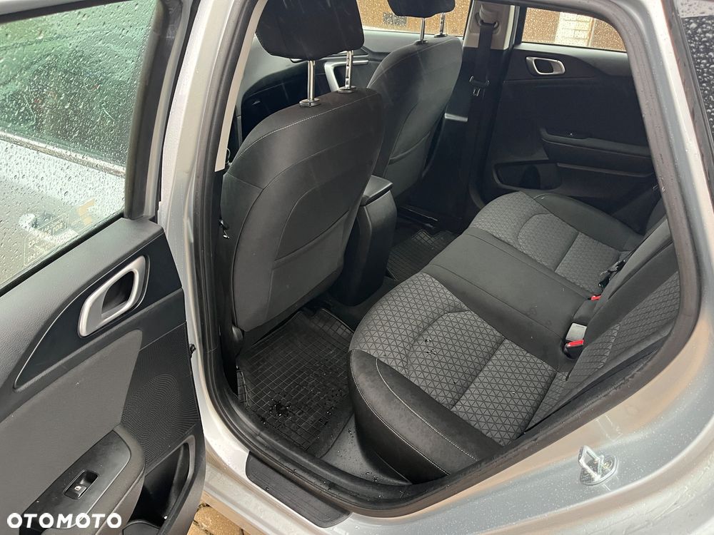 Kia Ceed 1.5 T-GDI M - 22