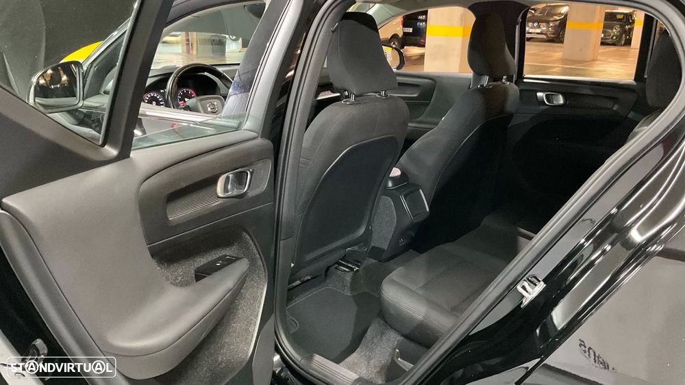 Volvo XC 40 1.5 T2 Momentum Core - 8