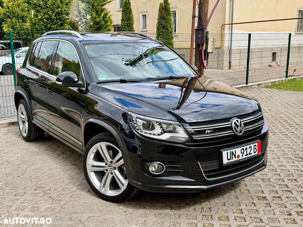Volkswagen Tiguan - 1