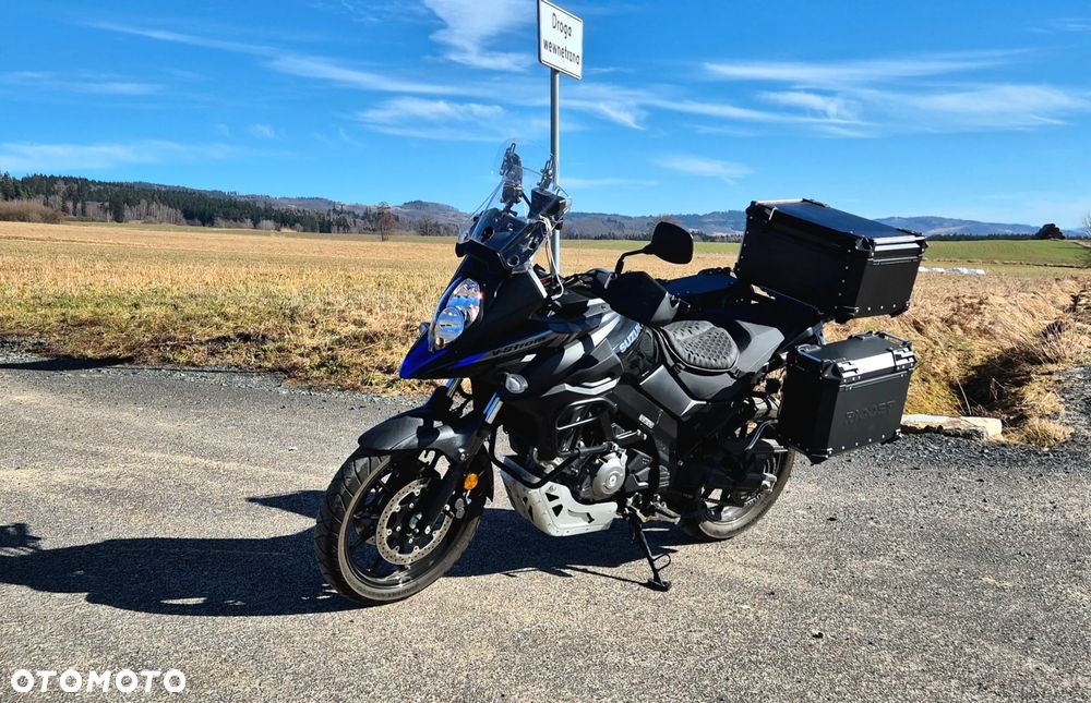 Suzuki V-STROM - 1