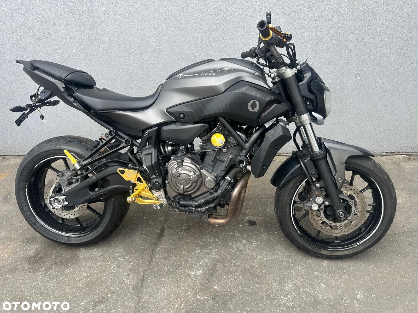 Yamaha MT - 1