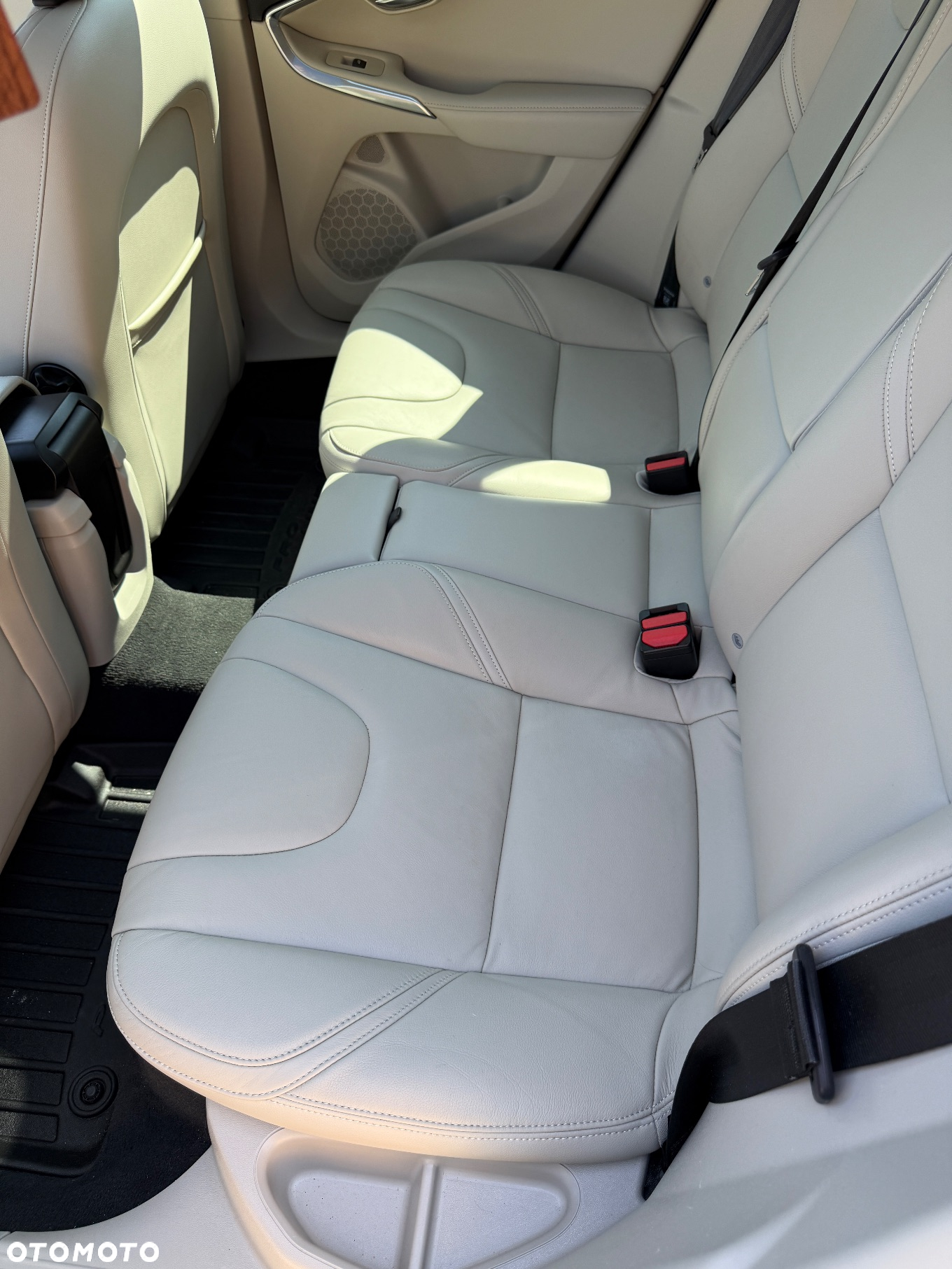 Volvo V40 D3 Inscription - 13