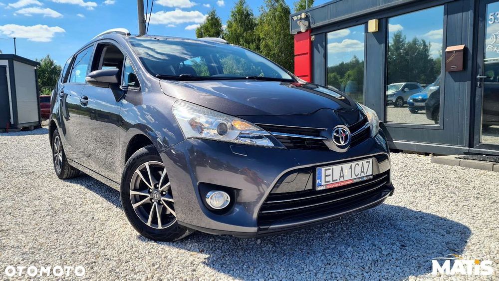 Toyota Verso - 5