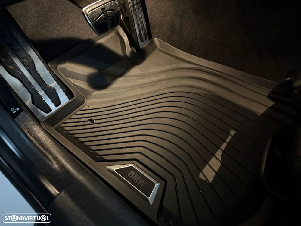 BMW 320 d Pack M Shadow Auto - 52