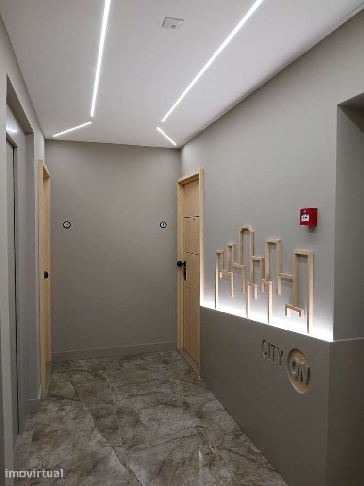 Apartamento T0 Novo - Centro do Porto - Grande imagem: 4/25