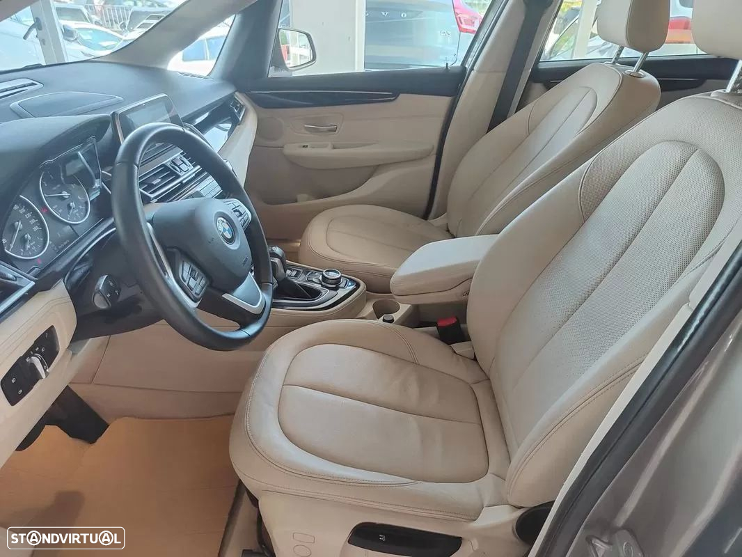 BMW 216 Active Tourer d Line Luxury Auto - 11
