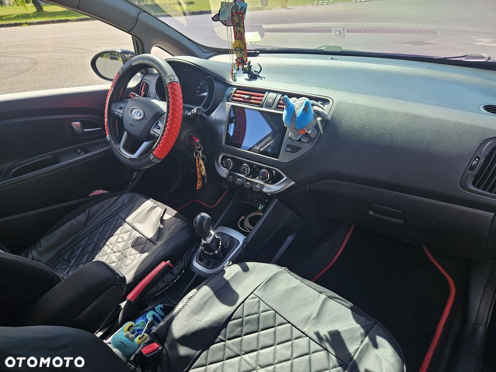 Kia Rio - 7