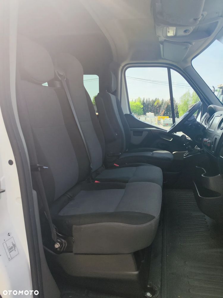 Renault Master  brygadowka 7 osób - 13