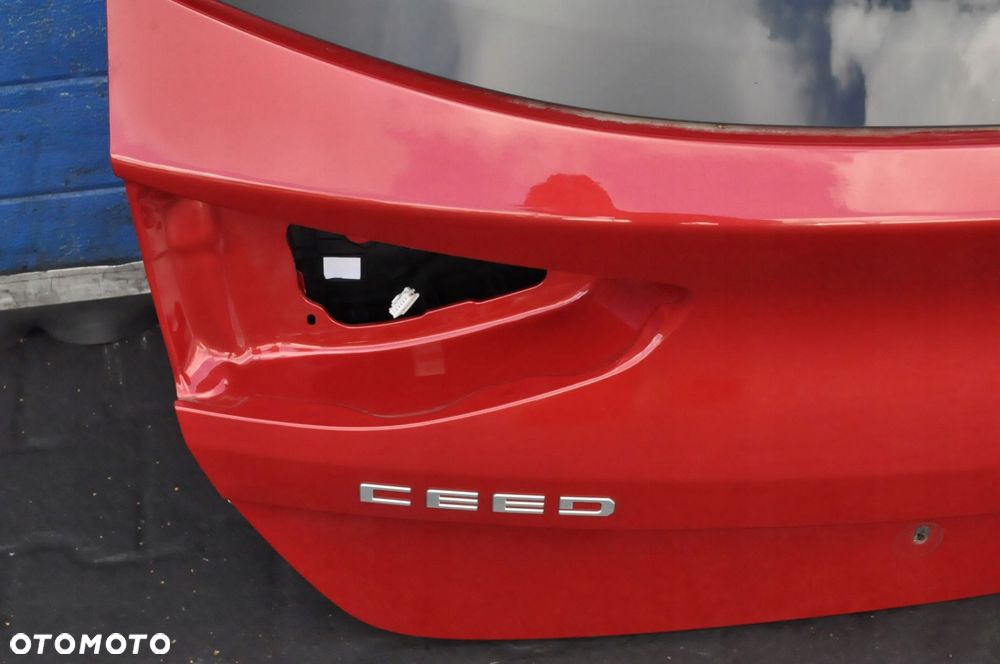 KIA CEED III KLAPA BAGAŻNIKA TYŁ TYLNA A9 HB 5D - 5