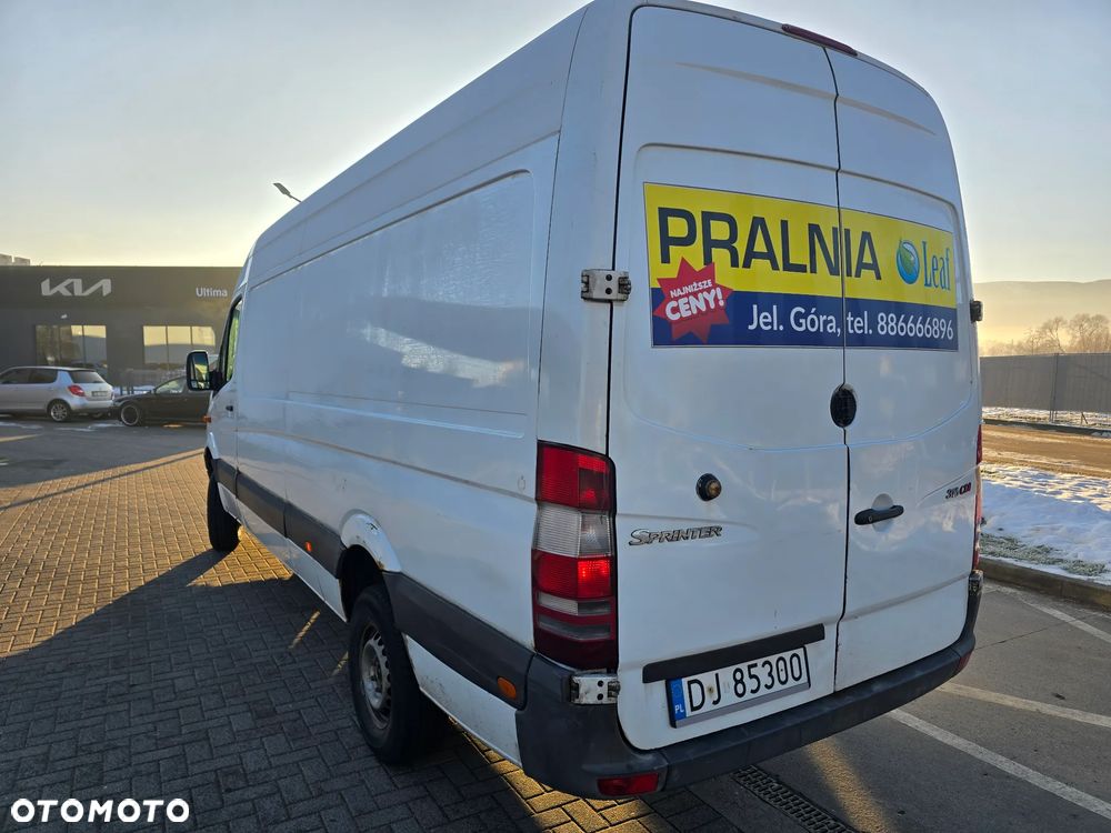 Mercedes-Benz Sprinter - 3
