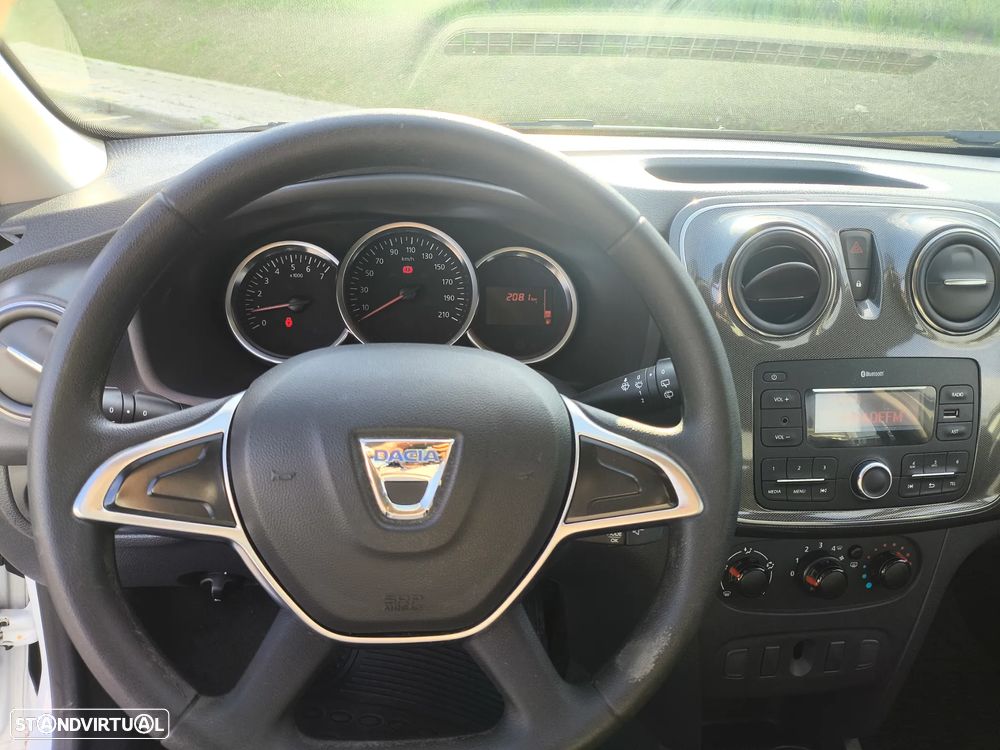 Dacia Sandero SCe 75 Essentiel - 11