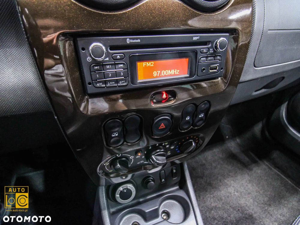 Dacia Duster 1.6 16V 4x4 Prestige - 17