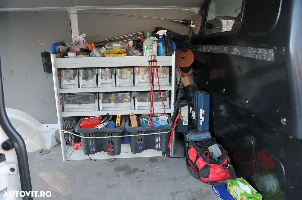 Volkswagen Transporter 2.0 TDI 81 kW KR Comfortline - 6