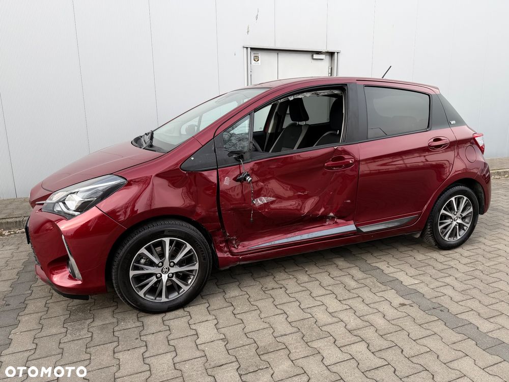 Toyota Yaris 1.5 Premium - 12