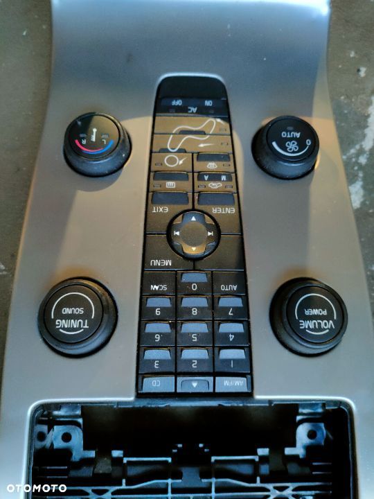 Radio i przełączniki nawiewu,wyświetlacz Volvo s 40 - 3