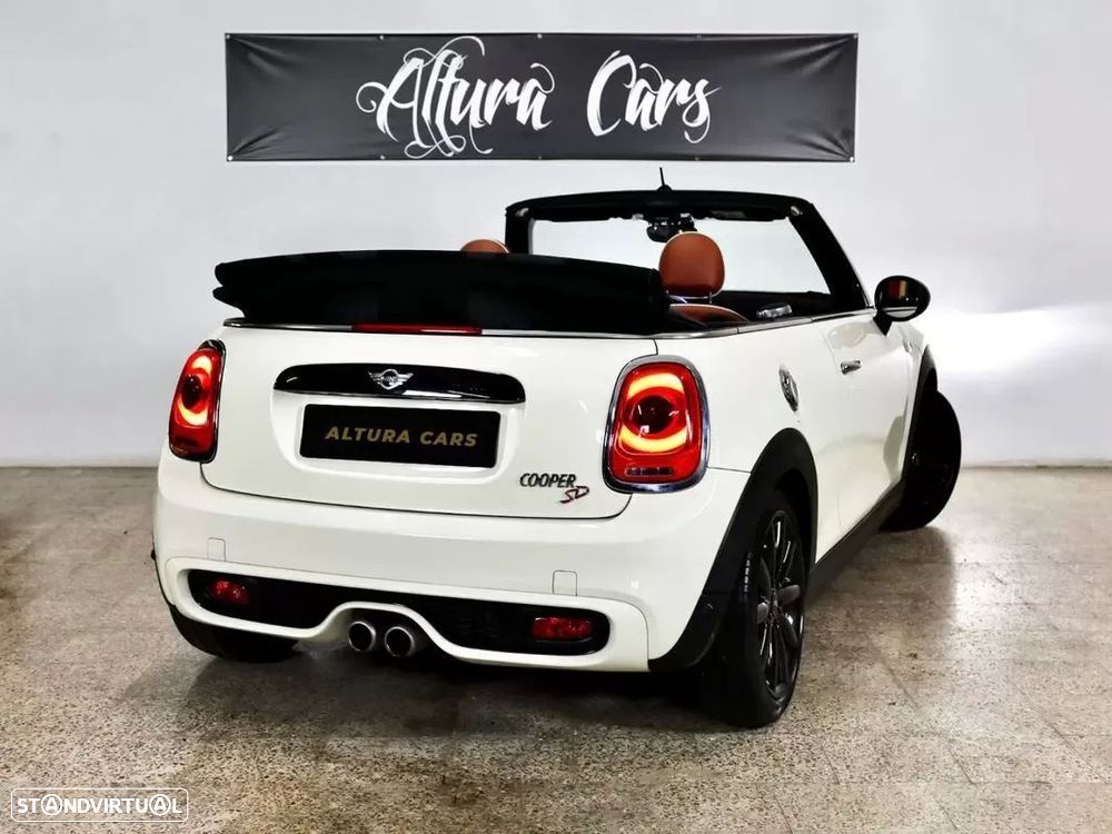 MINI Cabrio Cooper SD Auto Desportiva - 13