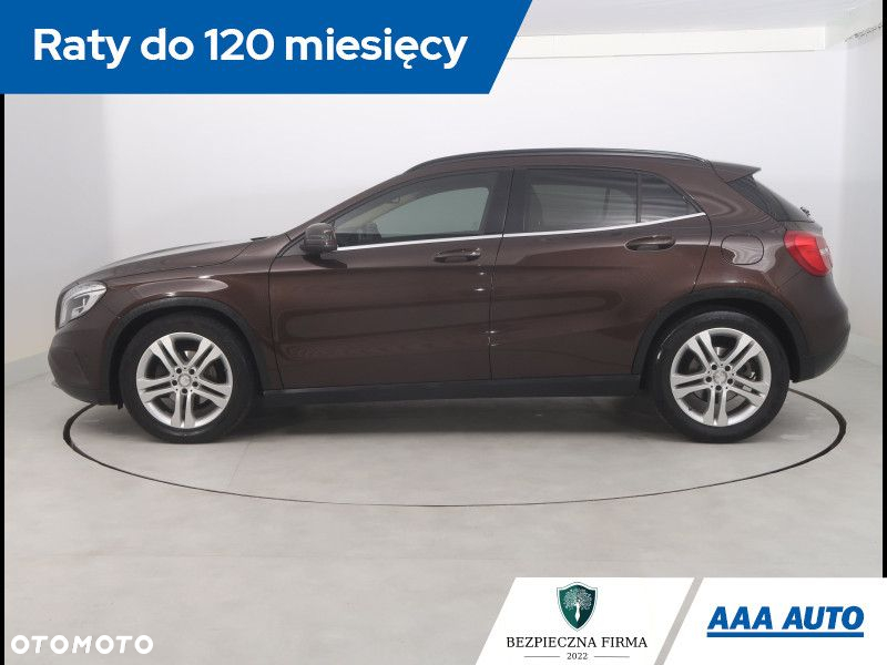 Mercedes-Benz GLA - 3